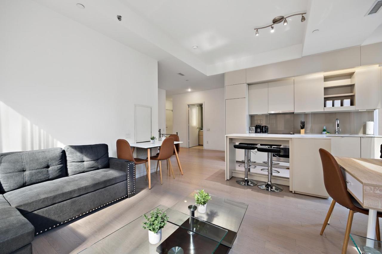 Modern Condo In The Heart Of Downtown Toronto Ngoại thất bức ảnh